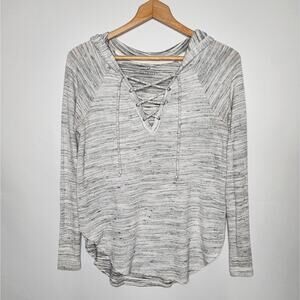 🌻3 for $18 American Eagle Soft Gray Laced Hoodie